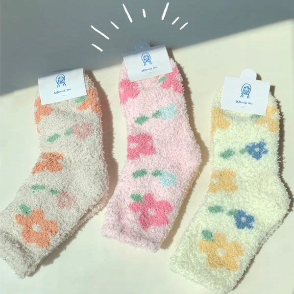 Pompi Pattern Winter Socks